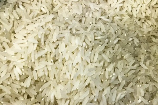 [Após governo anunciar edital para compra de arroz, Federação considera importação do produto desnecessária]