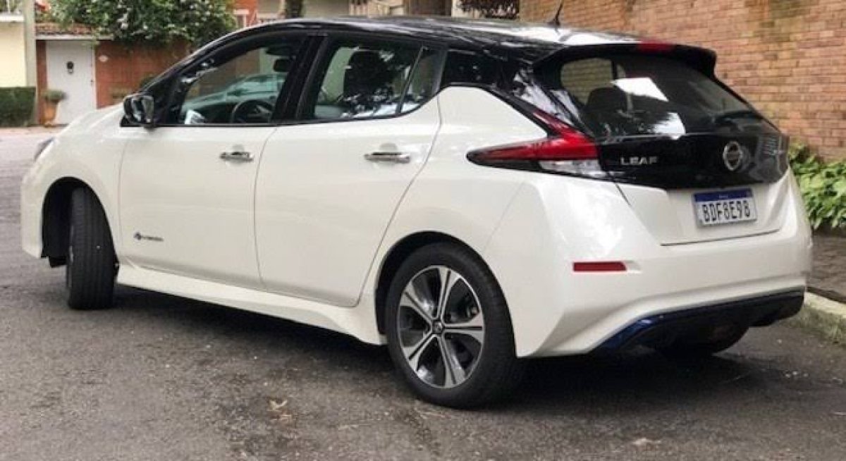 [Nissan Leaf foi o carro elétrico mais vendido do país em 2021]