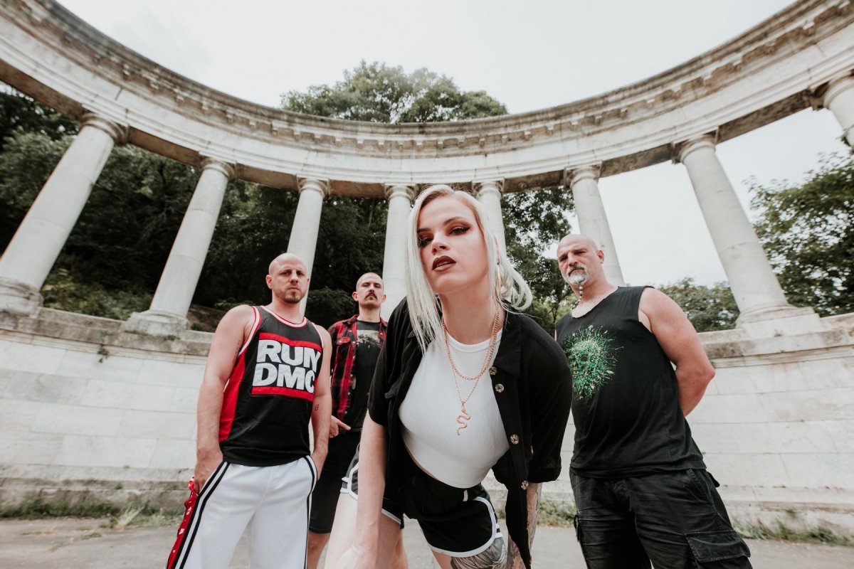 [Banda da Hungria cria versão pesada de clássico mundial do hip hop]