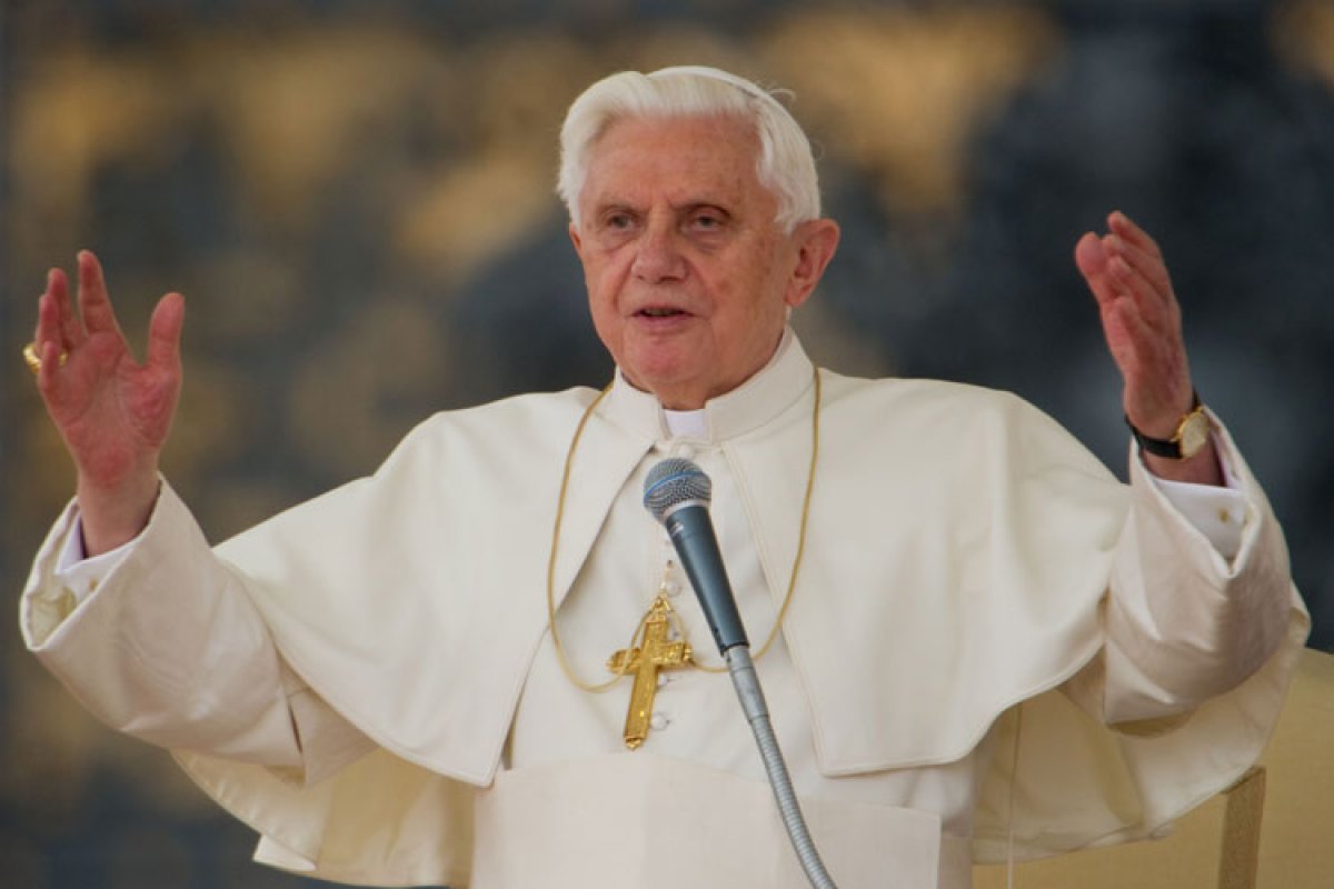[Papa Bento XVI sabia de padres que abusaram de crianças, revela investigação]