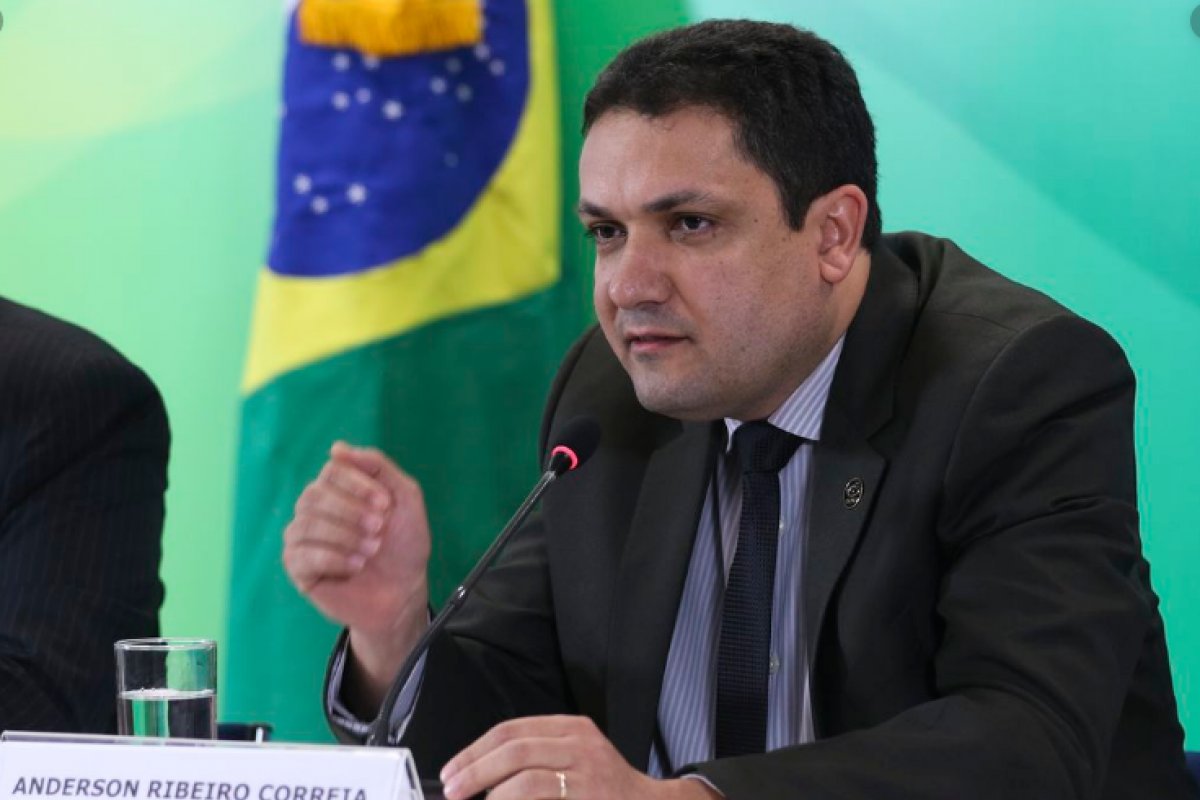 [Investimento aprovado pela Comissão da Câmara formará 135 mil novos professores no Brasil ]