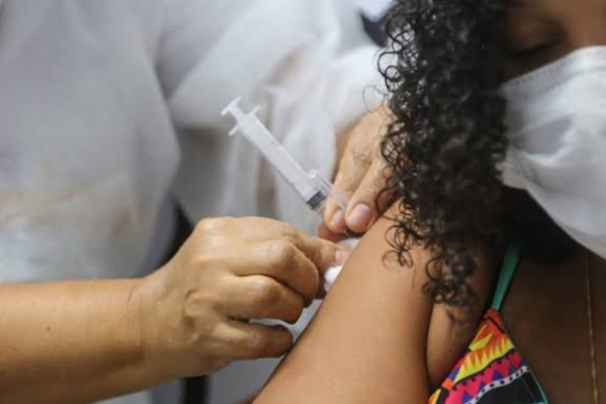 [Salvador: vacinação contra a Covid-19 segue com estratégia 'Liberou Geral' ]