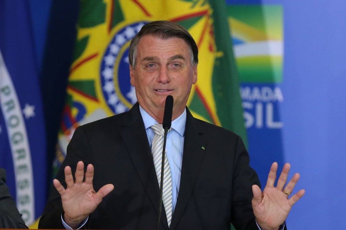 [Bolsonaro cresce 15 pontos entre seus eleitores de 2018, após saída de Moro da disputa]