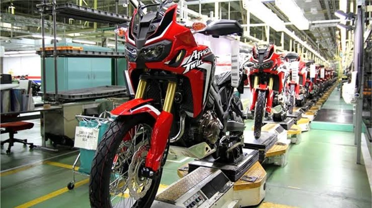 [Produção de motos cai 17% no Brasil, diz Abraciclo ]