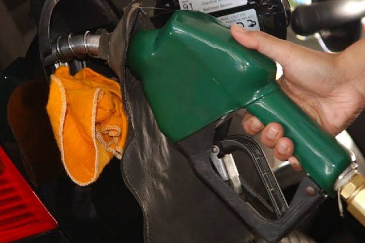 [Senado aprova PEC que estimula competitividade do etanol]