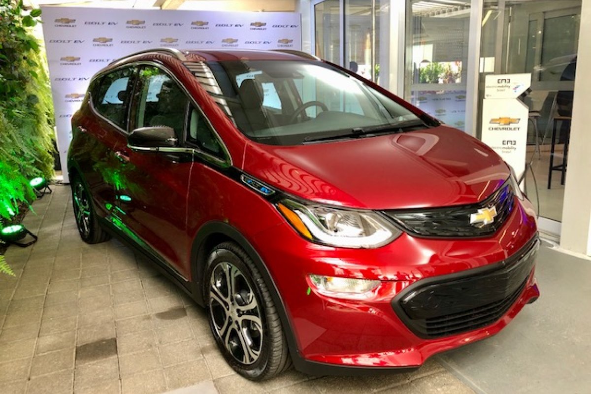 [Chevrolet lança primeiro carro elétrico no país por R$ 175 mil]