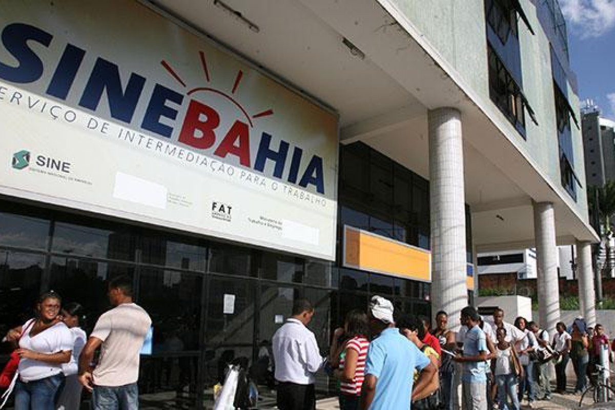 [SineBahia divulga 12 vagas de trabalho para quarta-feira (05) em Salvador]