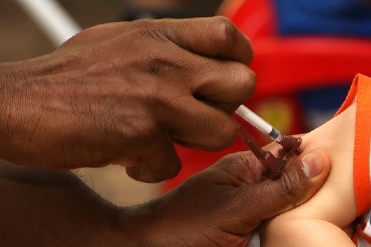 [Ministério da Saúde dá início a campanha nacional de vacinação contra a Poliomielite e Multivacinação ]