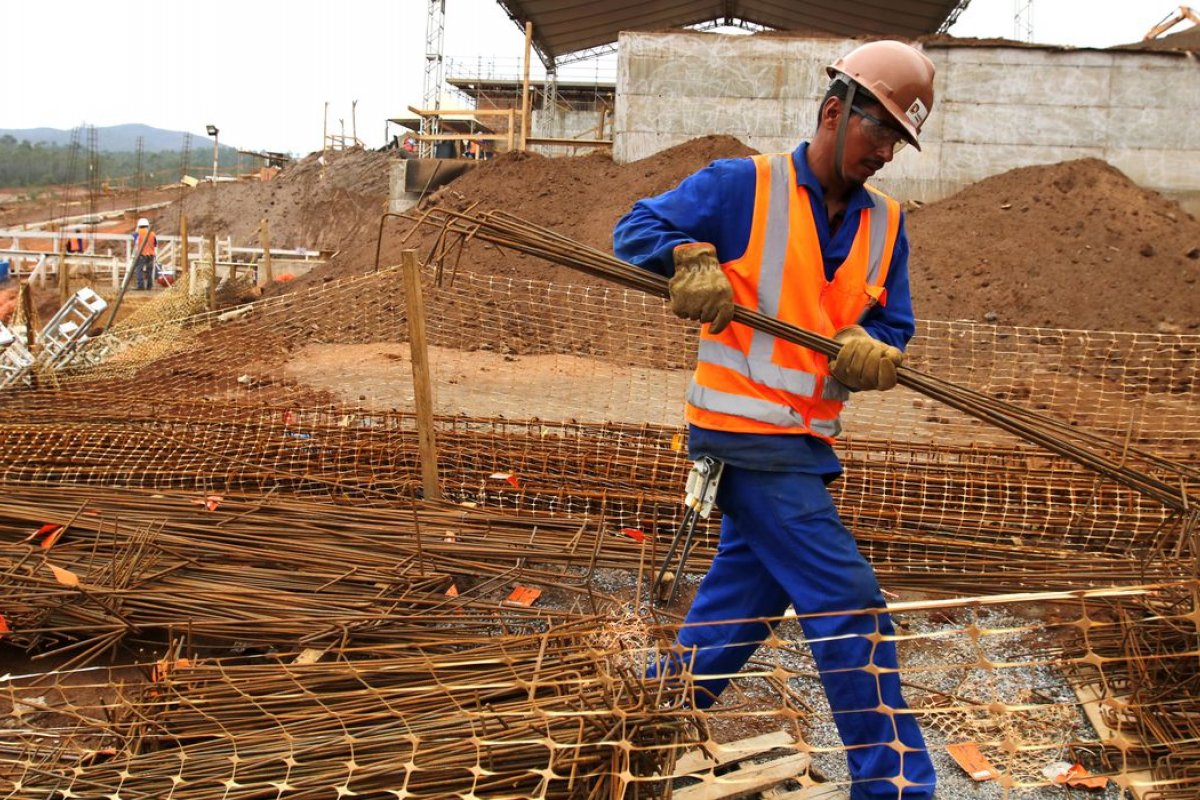 [Atividade e emprego na construção apresenta ritmo mais elevado desde 2010, aponta CNI]