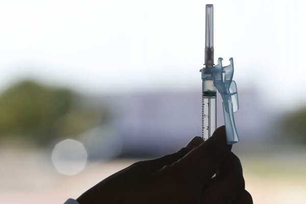 [Campanhas de vacinação contra Covid-19 e Influenza estão suspensas neste final de semana em Salvador ]