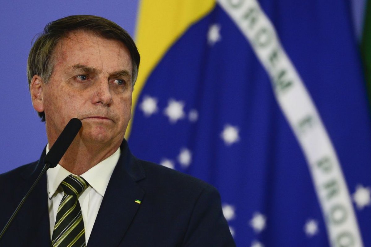 [TSE determina pela segunda vez que campanha do Bolsonaro interrompa impulsionamento do site Lulaflix]