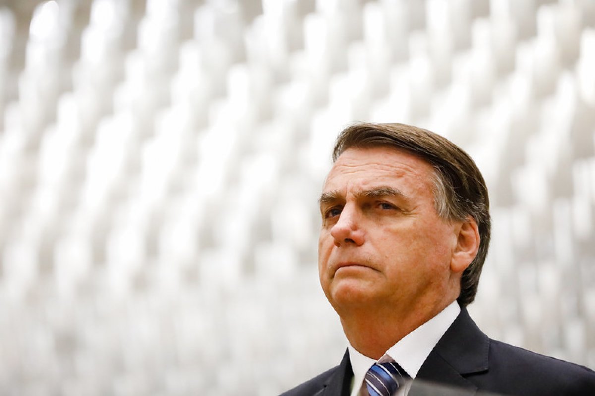 [Bolsonaro comparece a posse de novos ministros do STJ, mas não discursa]