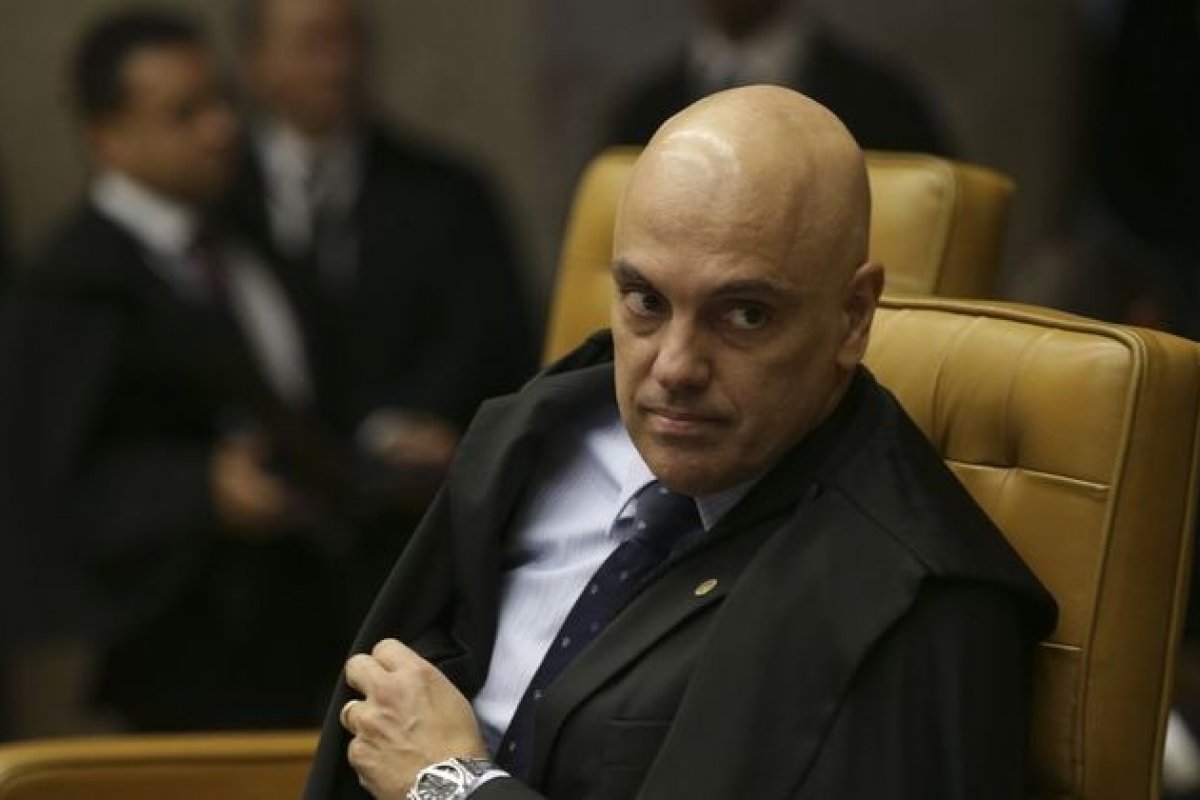 [Moraes pretende leva ao Congresso proposta que visa regulamentar redes sociais ]