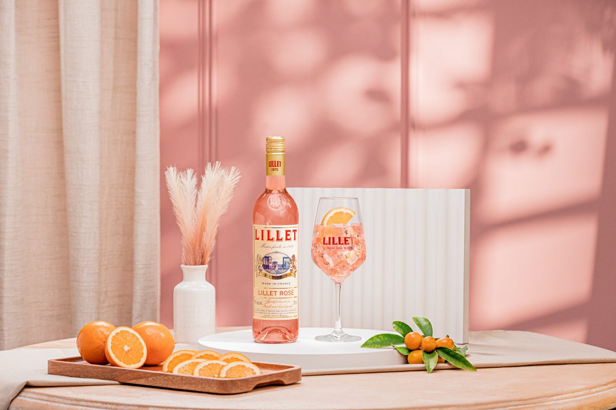 [Pernod Ricard Brasil complementa seu portfólio com lançamento de Lillet Rosé no Brasil! ]