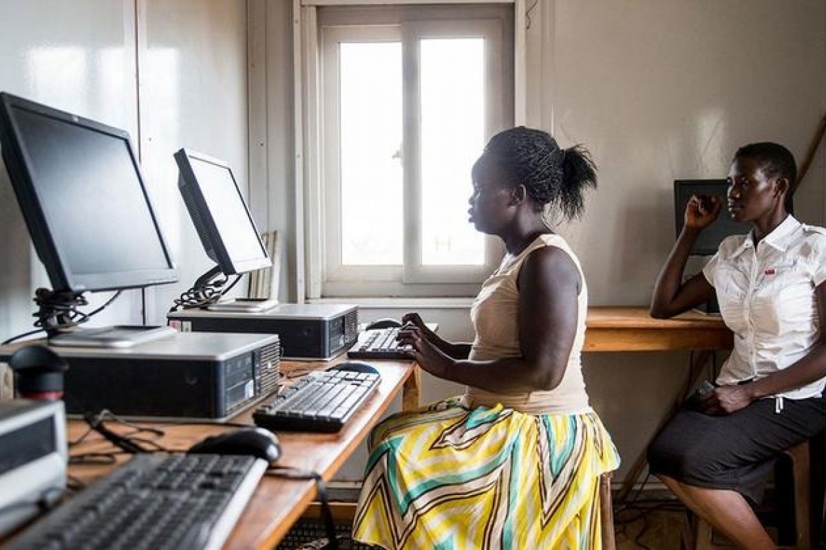 [Com mais mulheres, tecnologia poderia faturar US$ 1 trilhão adicional em países de baixa renda]
