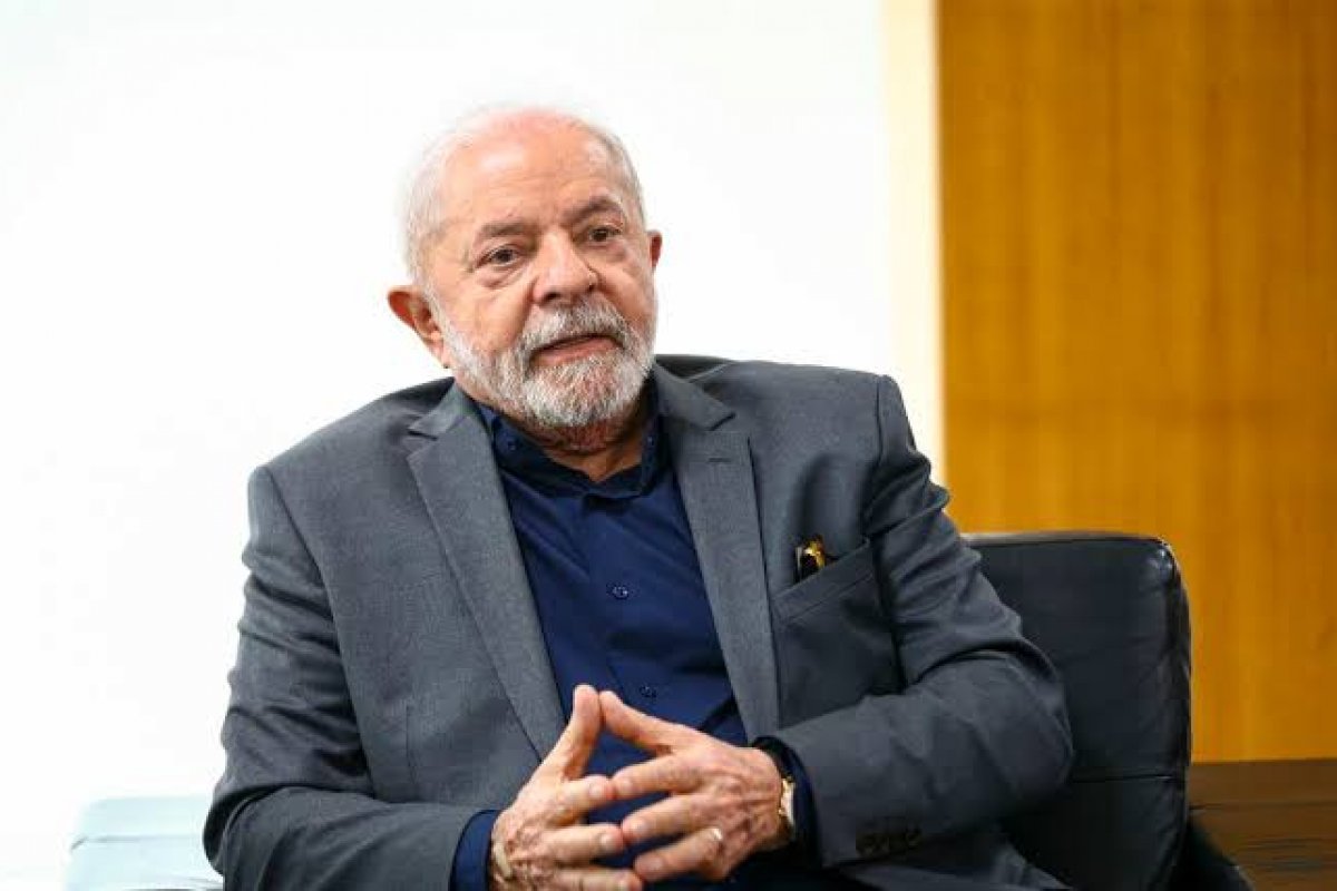 [Lula lança programa para ampliar escolas em tempo integral no Brasil]