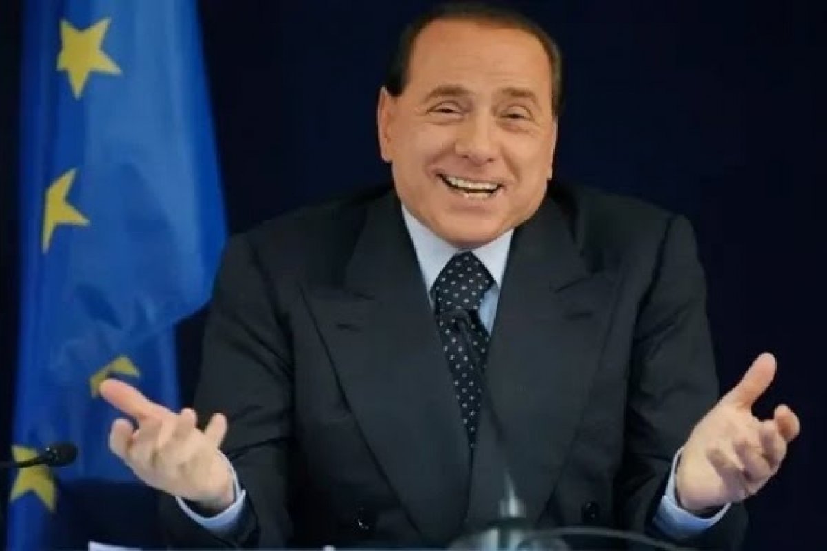 [Morre ex-primeiro-ministro da Itália Silvio Berlusconi, aos 86 anos]