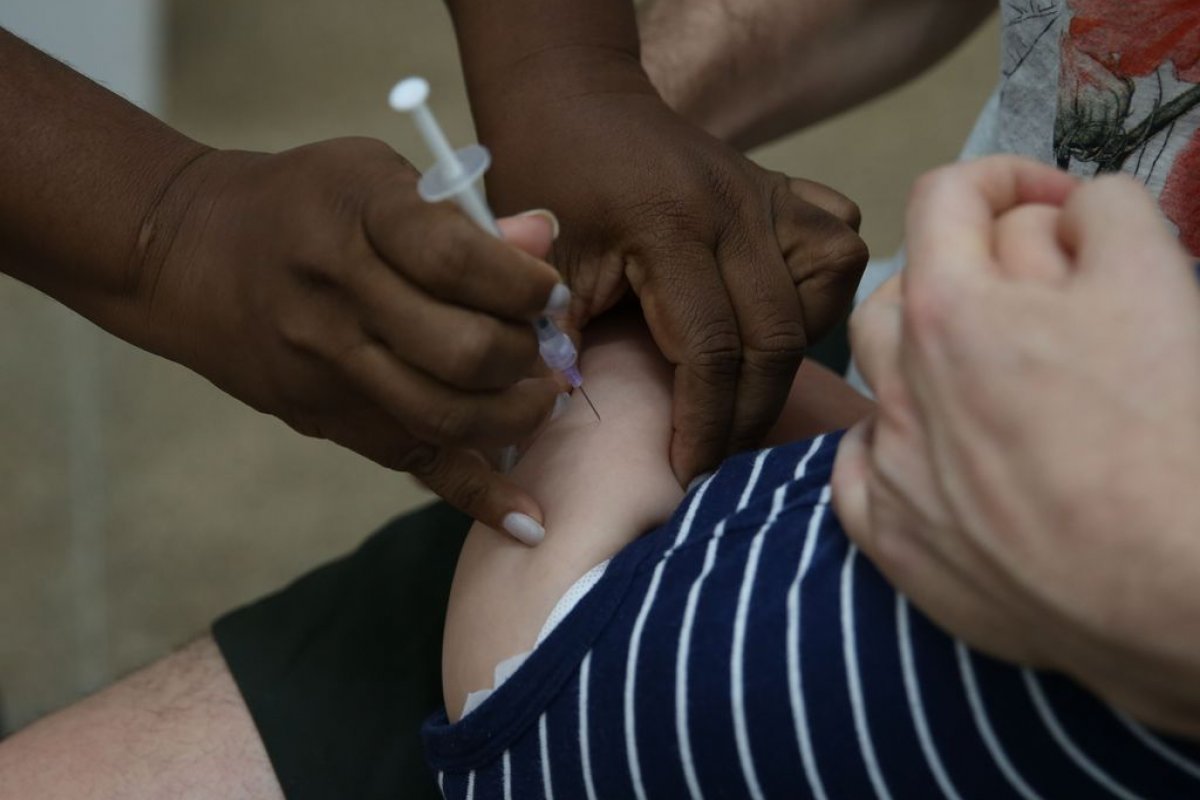 [Pfizer pede que Anvisa aprove primeira vacina para recém-nascidos contra o vírus sincicial respiratório]
