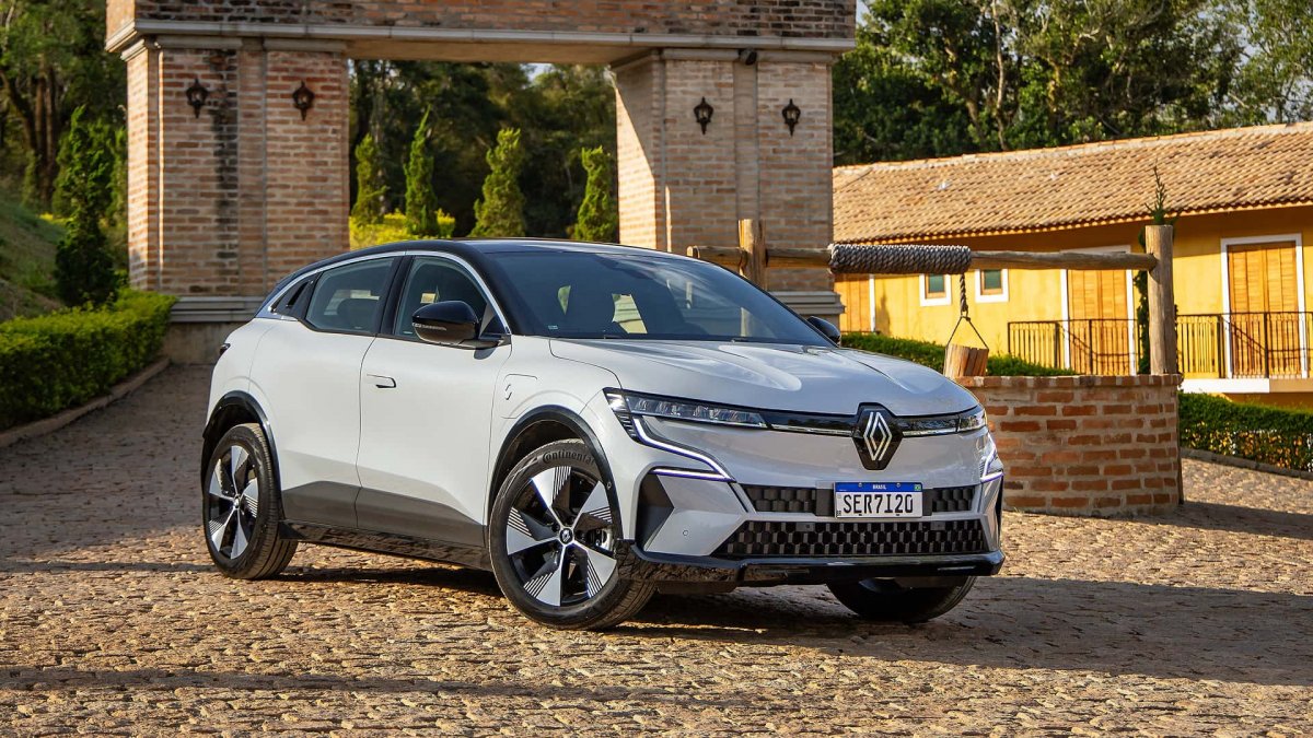 [Renault lança Megane E-tech 2024 com motor de 220cv e autonomia média de 400km: veja o preço]
