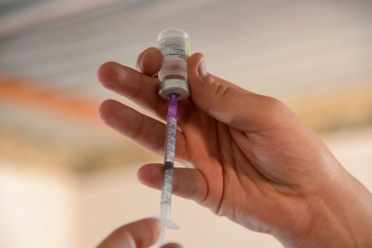[Imunização :Salvador segue com vacinação de Covid-19 e gripe nesta terça (10)]
