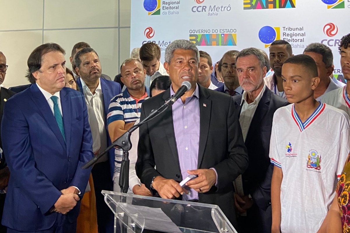 [Posto de atendimento eleitoral provisório é inaugurado na Estação Pituaçu, em Salvador   ]