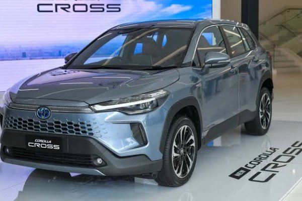 [Toyota Corolla Cross chegará a linha 2025 com mudanças importantes no Brasil]