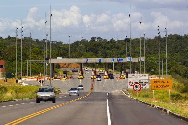 [Vídeo: Motorista reclama de administração da Bahia Norte em rodovia da Bahia: 'impedido de ir e vir']