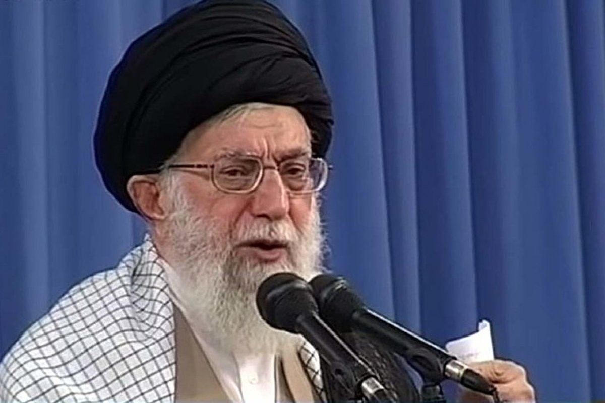 [Líder supremo do Irã agradece às forças armadas por ataque a Israel]