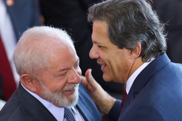 [Lula critica orçamento da Embrapa e cobra Haddad]