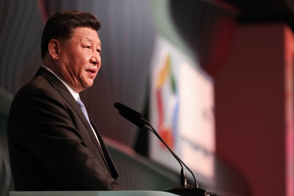 [Xi recebe secretário dos EUA e cobra aceitação de desenvolvimento chinês]