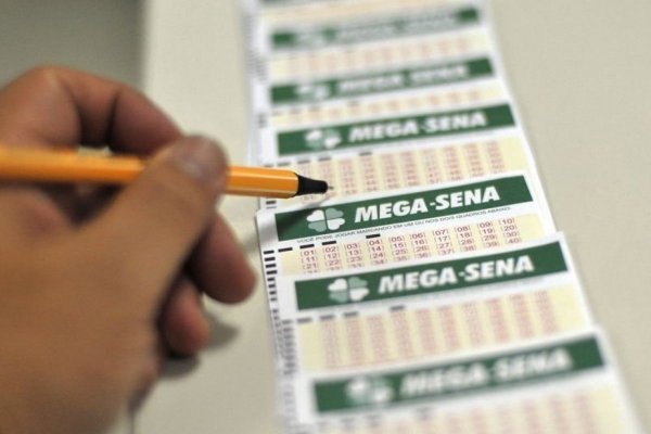 [Mega-Sena sorteia R$ 28 milhões neste sábado (4)]