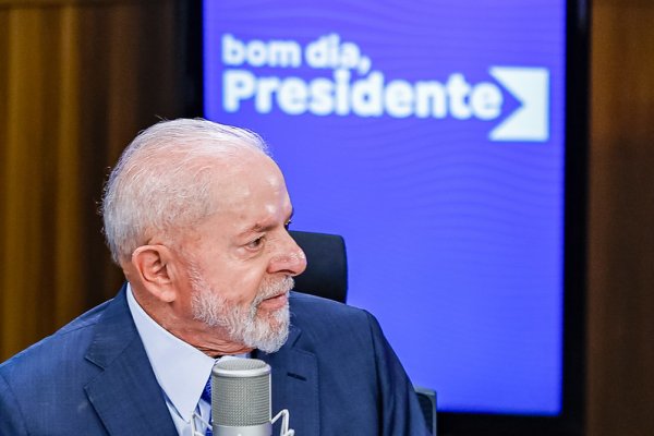 [AtlasIntel: desaprovação do governo Lula oscilou de 46% para 45% ]