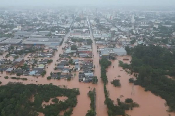 [Folha desmente Governo e confirma recusa de ajuda do Uruguai para auxílio às vítimas de enchentes no RS]