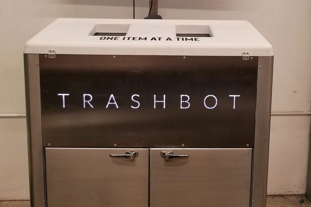 [Startup cria robô-lixeira que recicla o lixo automaticamente]