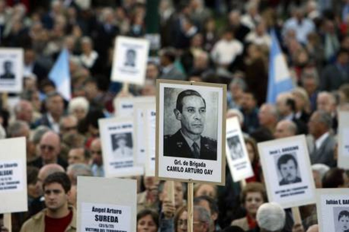 [Argentina reinicia julgamento de acusados por crimes na ditadura]