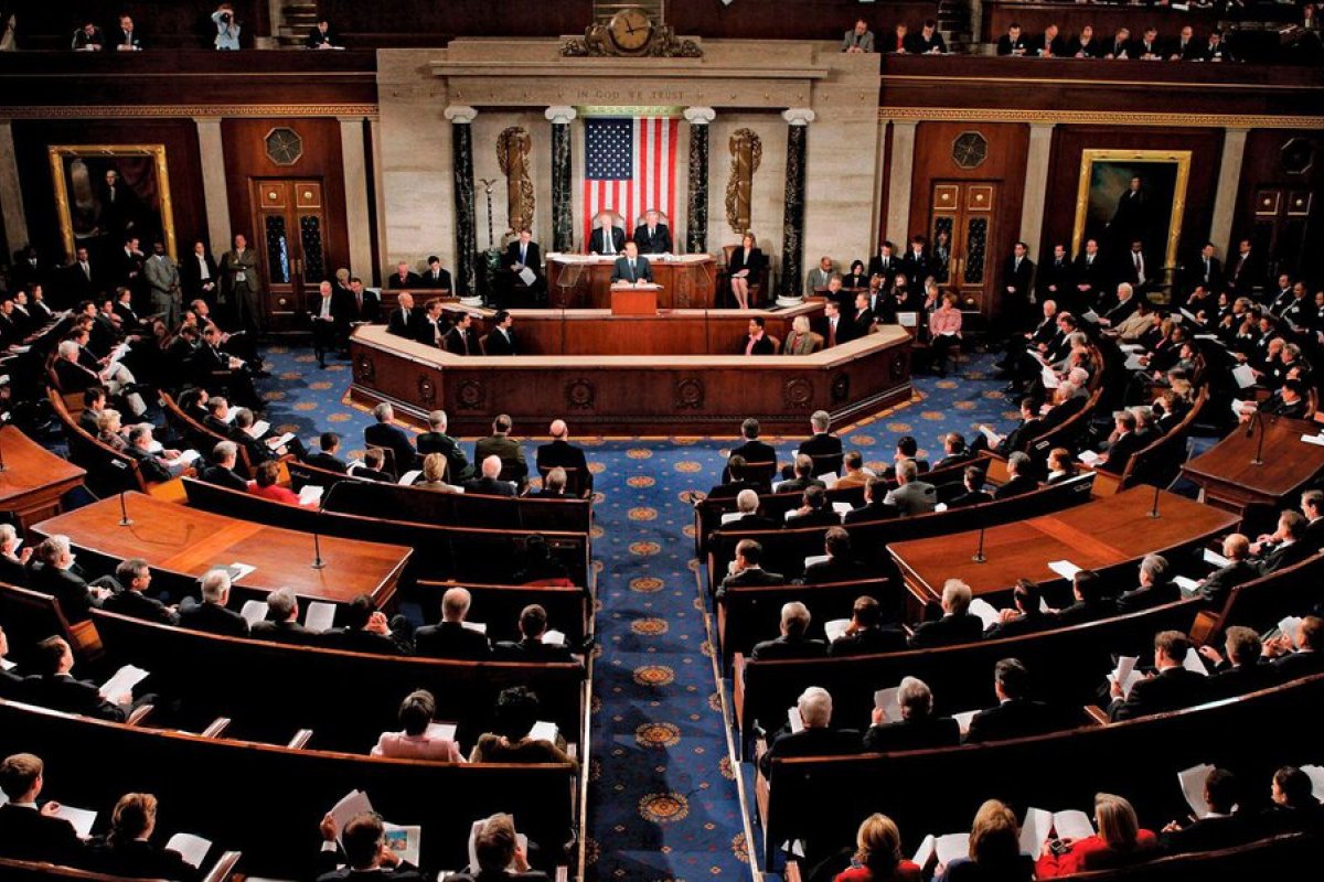 [Senado dos EUA aprova pacote de US$ 2 tri para aliviar economia afetada pela Covid-19]