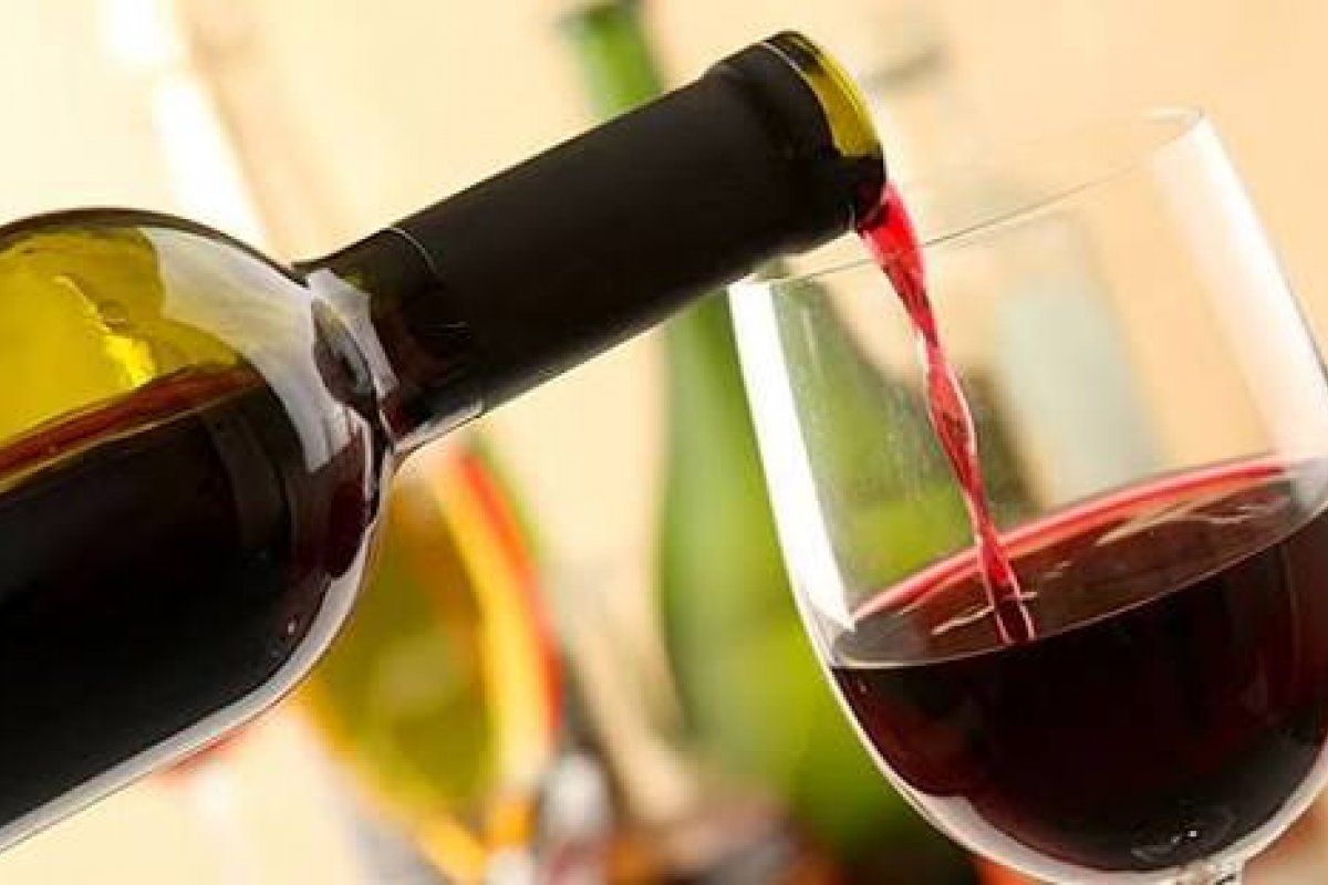 [No Rio Grande do Sul, vinho será transformado em álcool 70% ]