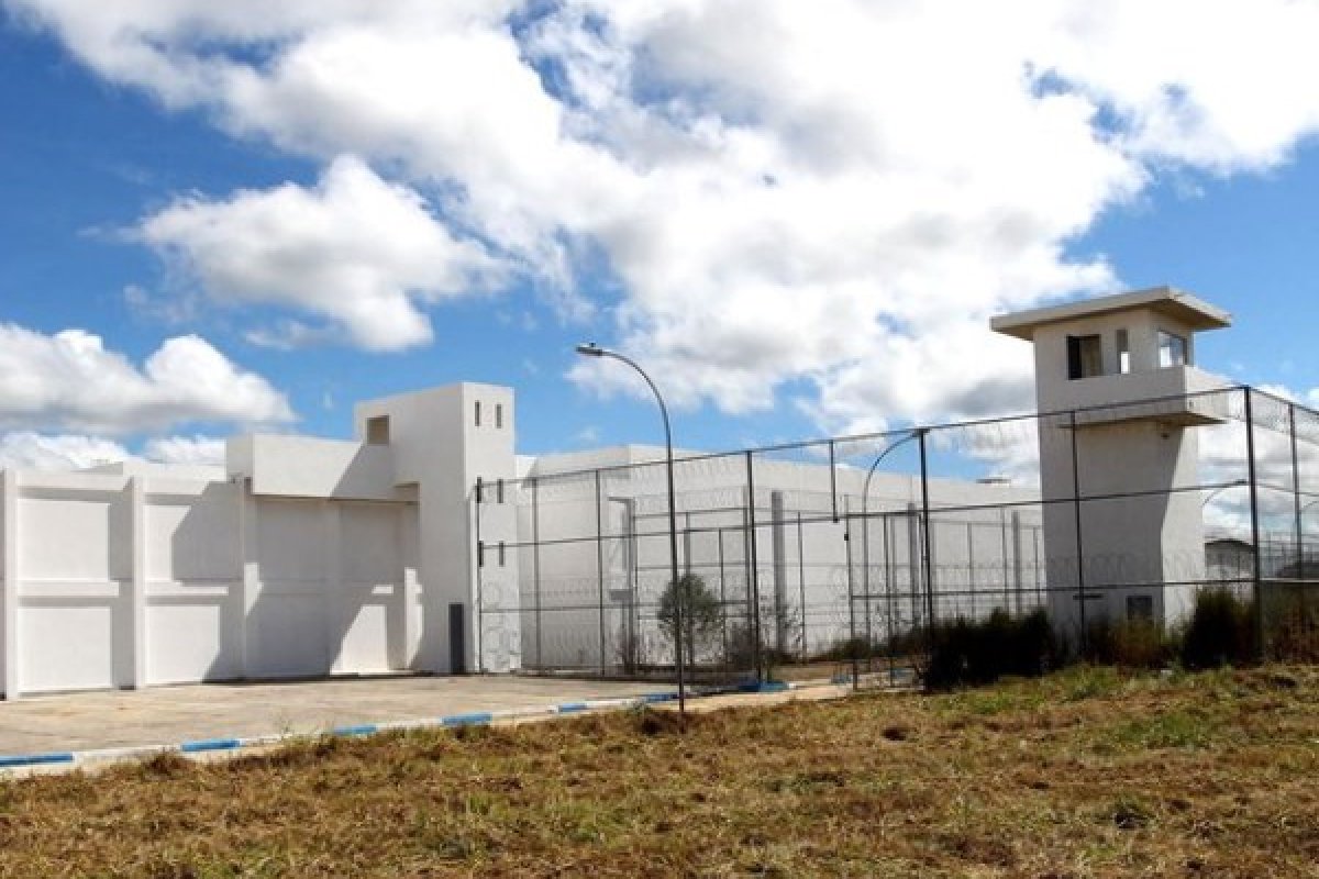 [Unidades prisionais do Brasil possuem três detentos infectados pelo coronavírus]