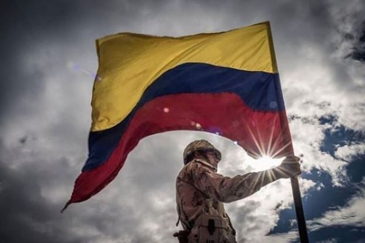 [Exército da Colômbia afasta mais de 31 militares suspeitos de abuso sexual de menores]