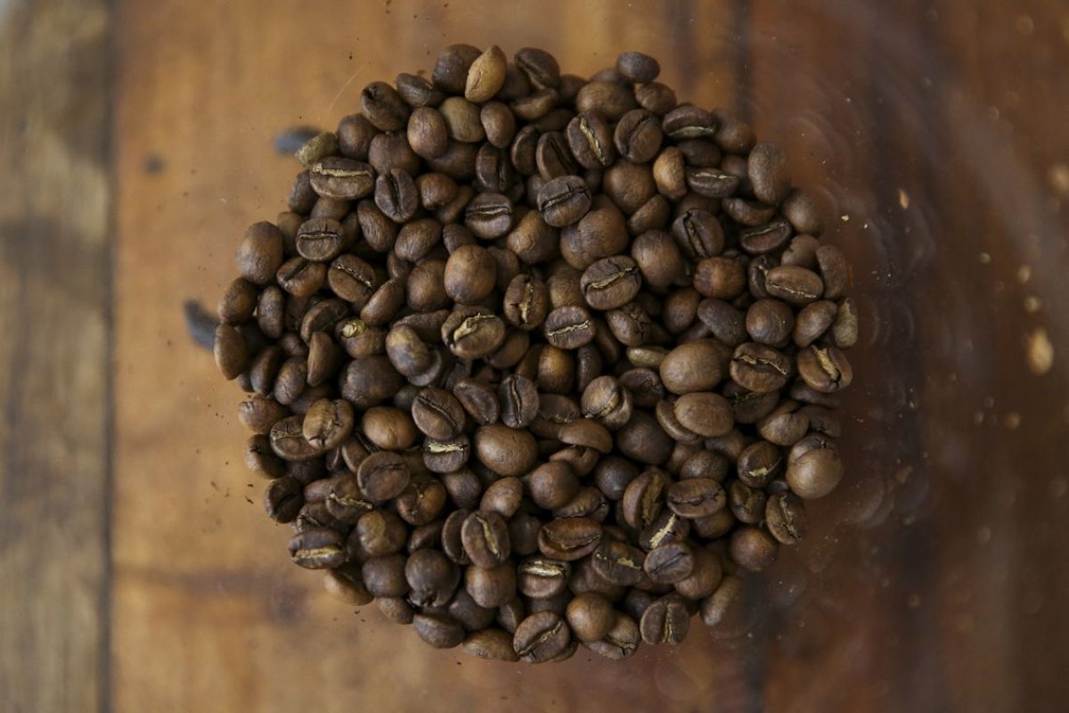 [Estudo aponta que excesso de café pode aumentar chance de pressão alta em pessoas predispostas]