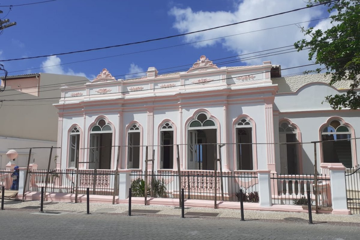[Casa Rosa, novo espaço cultural de Salvador, lança seu  site com a Exposição virtual 