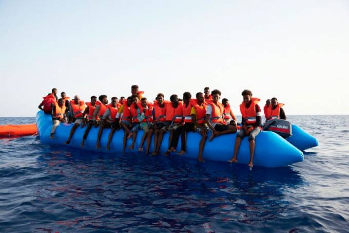 [Naufrágio: mais de 100 imigrantes desaparecem na Líbia]