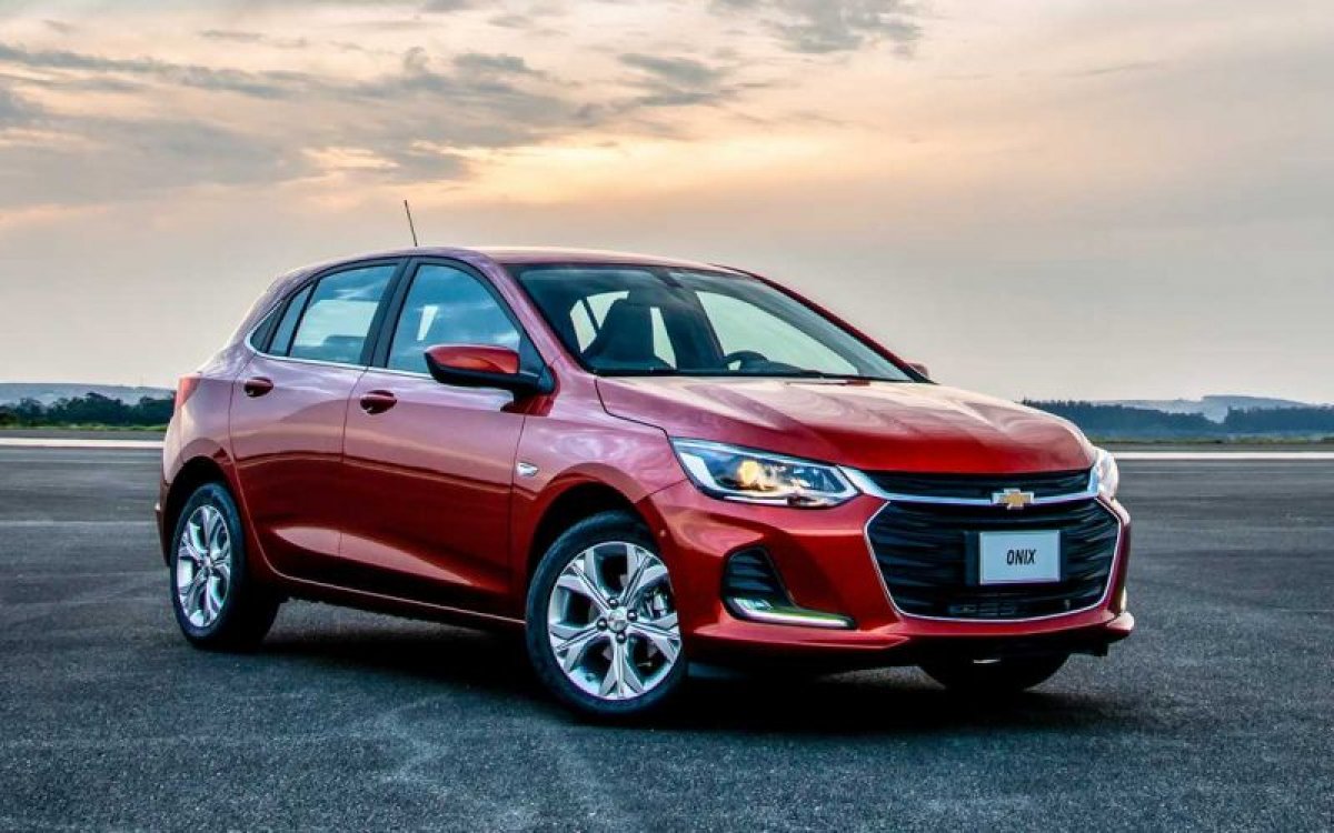 [Chevrolet Onix e Onix Plus recebem novos reajustes: preços chegam a R$ 82,3 mil]