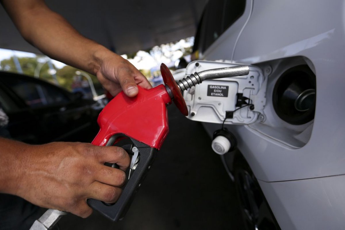 [Petrobras eleva preços da gasolina e diesel a partir deste sábado]
