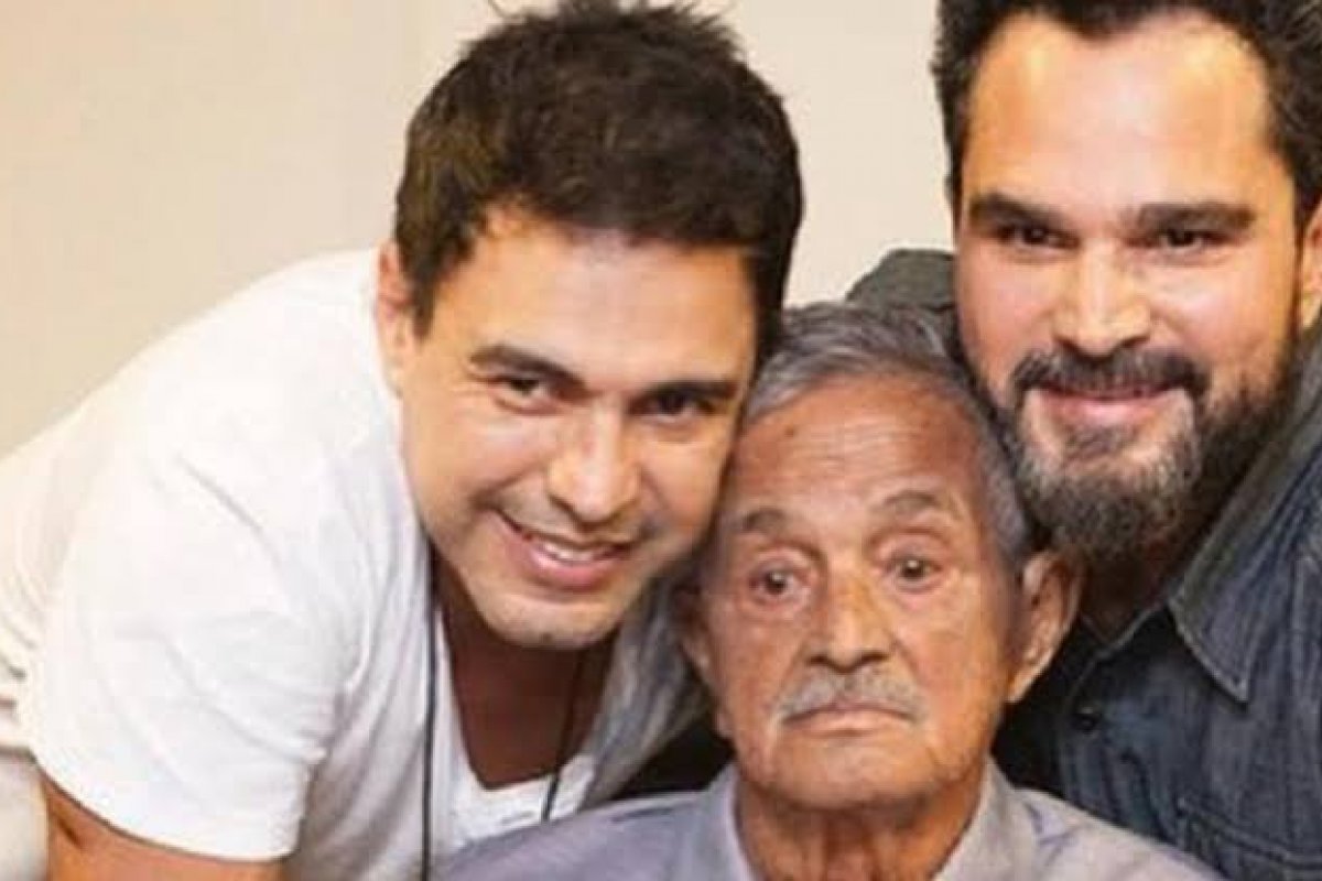 [Aos 82 anos, pai de Zezé Di Camargo e Luciano é hospitalizado ]