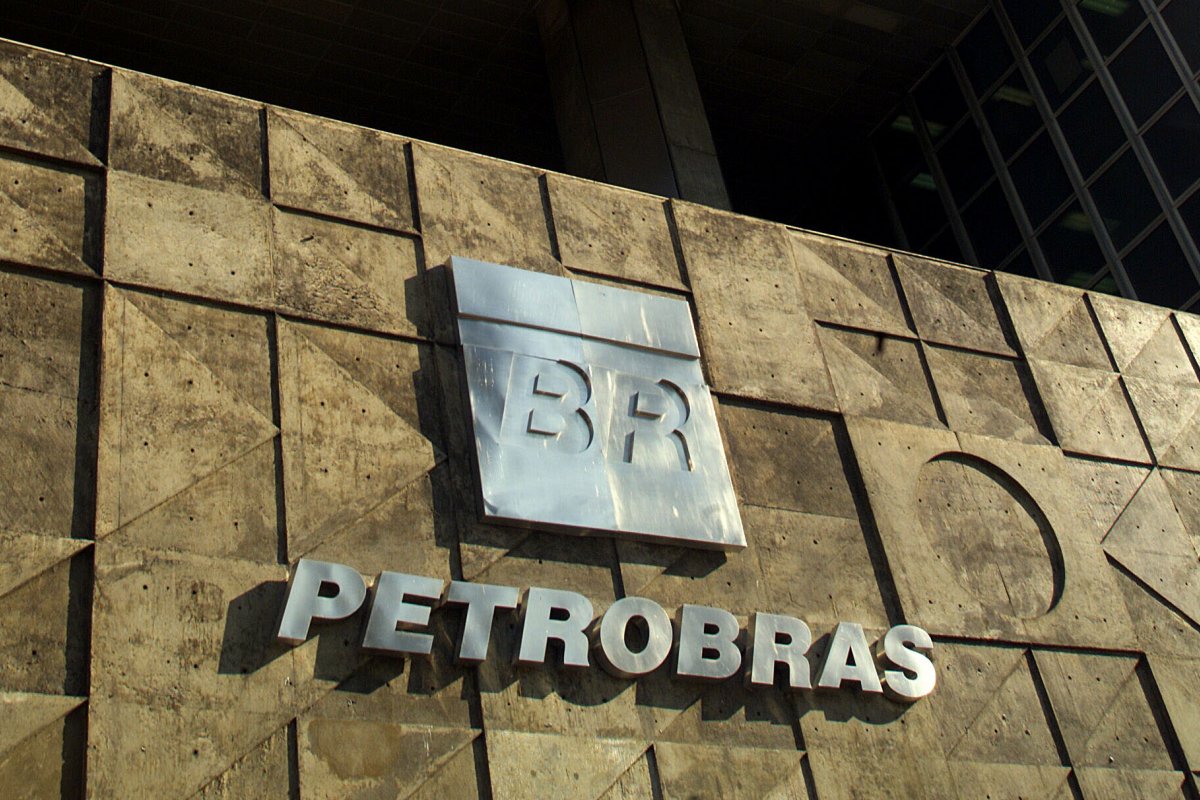 [Petrobras prorroga trabalho remoto até março de 2021]