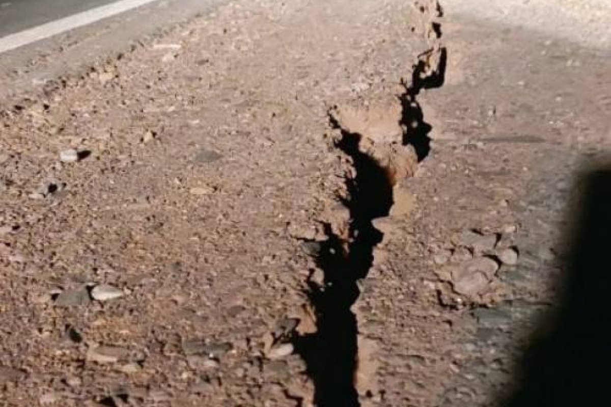 [Argentina e Chile são atingidos por terremoto na madrugada desta terça-feira (19)]