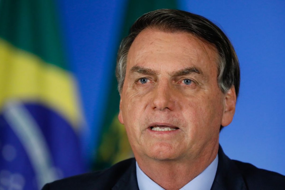 [Bolsonaro volta a fazer criticas a política de preços da Petrobras e a atual gestão]