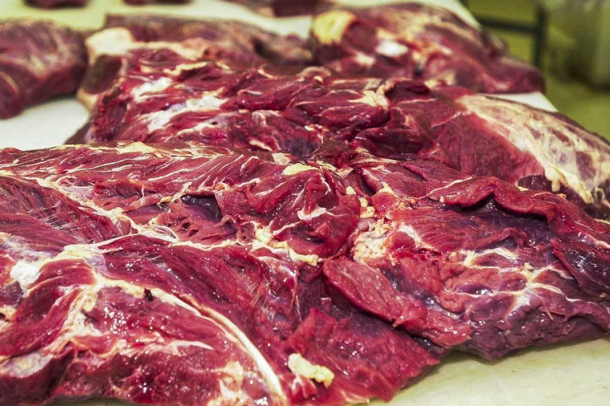 [Carnes ficam 38% mais caras em um ano, diz IPCA]