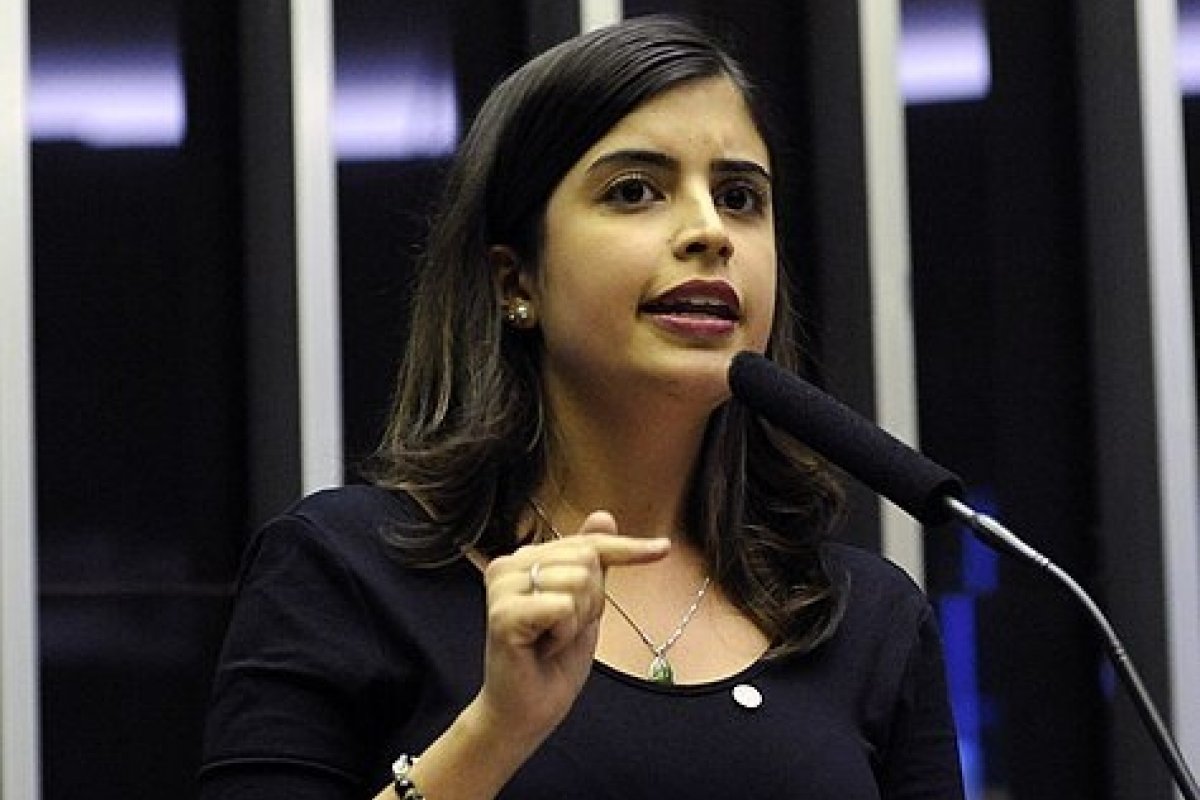 [Deputada Tabata Amaral assume Comissão que vai acompanhar casos de violência contra mulher no Brasil]